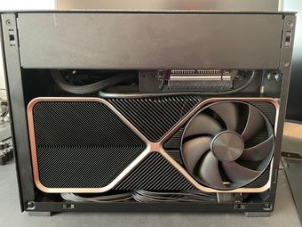 Stuffing a RTX 4090 in an Dan Lian-li A4 H2O